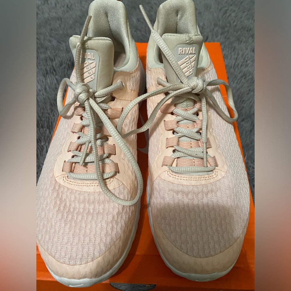 Nike Renew Rival Sneakers